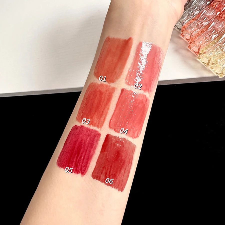 Long-Lasting Waterproof Lip Gloss – Moisturizing Mirror Shine, Transparent Finish